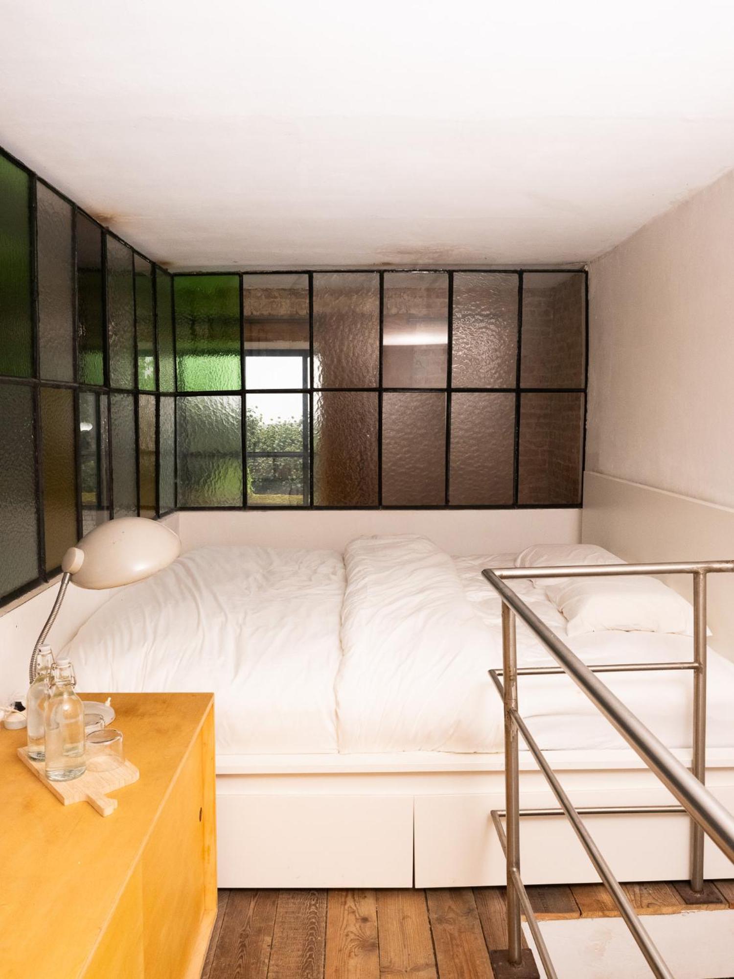 Апартаменты Antwerp Loft -Art And Chill- Parking Available Экстерьер фото